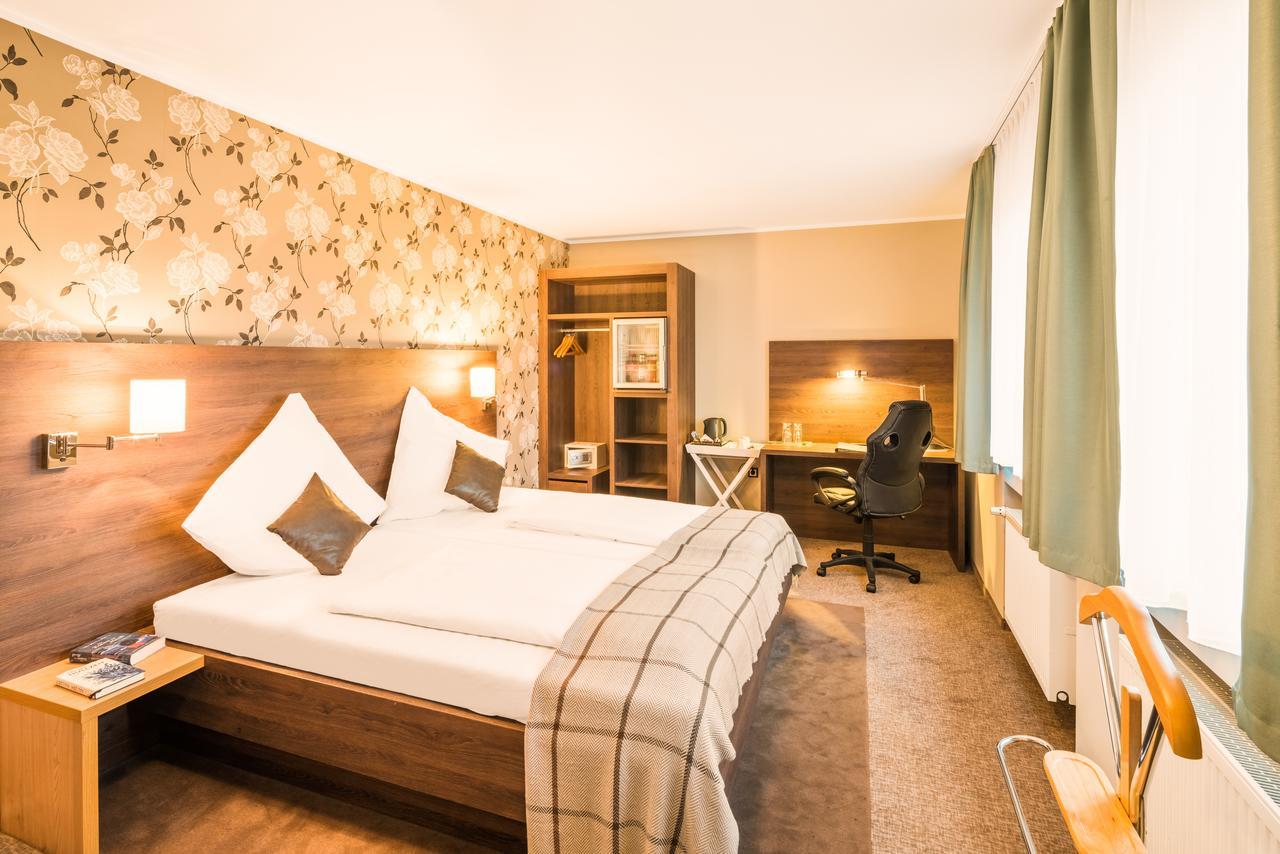 L'Escala Hotel Dreieich Bagian luar foto