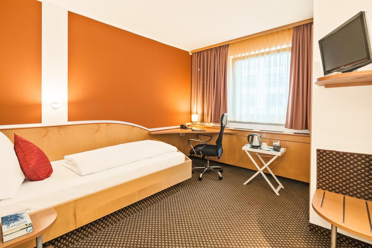 L'Escala Hotel Dreieich Bagian luar foto